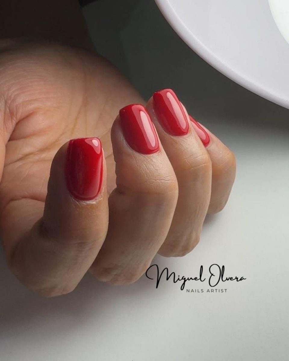 Diseño de uñas por Miguel Olvera
