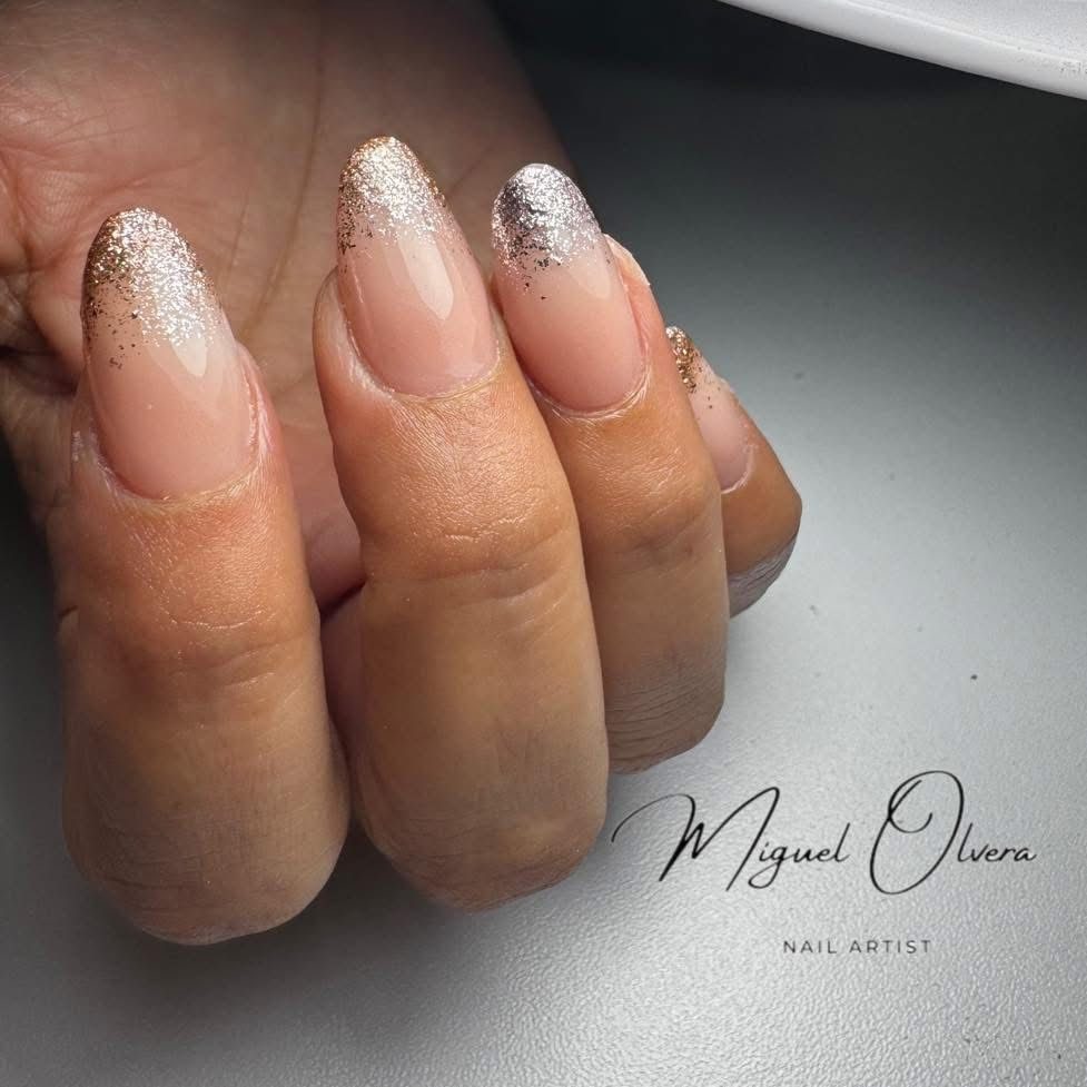 Diseño de uñas por Miguel Olvera